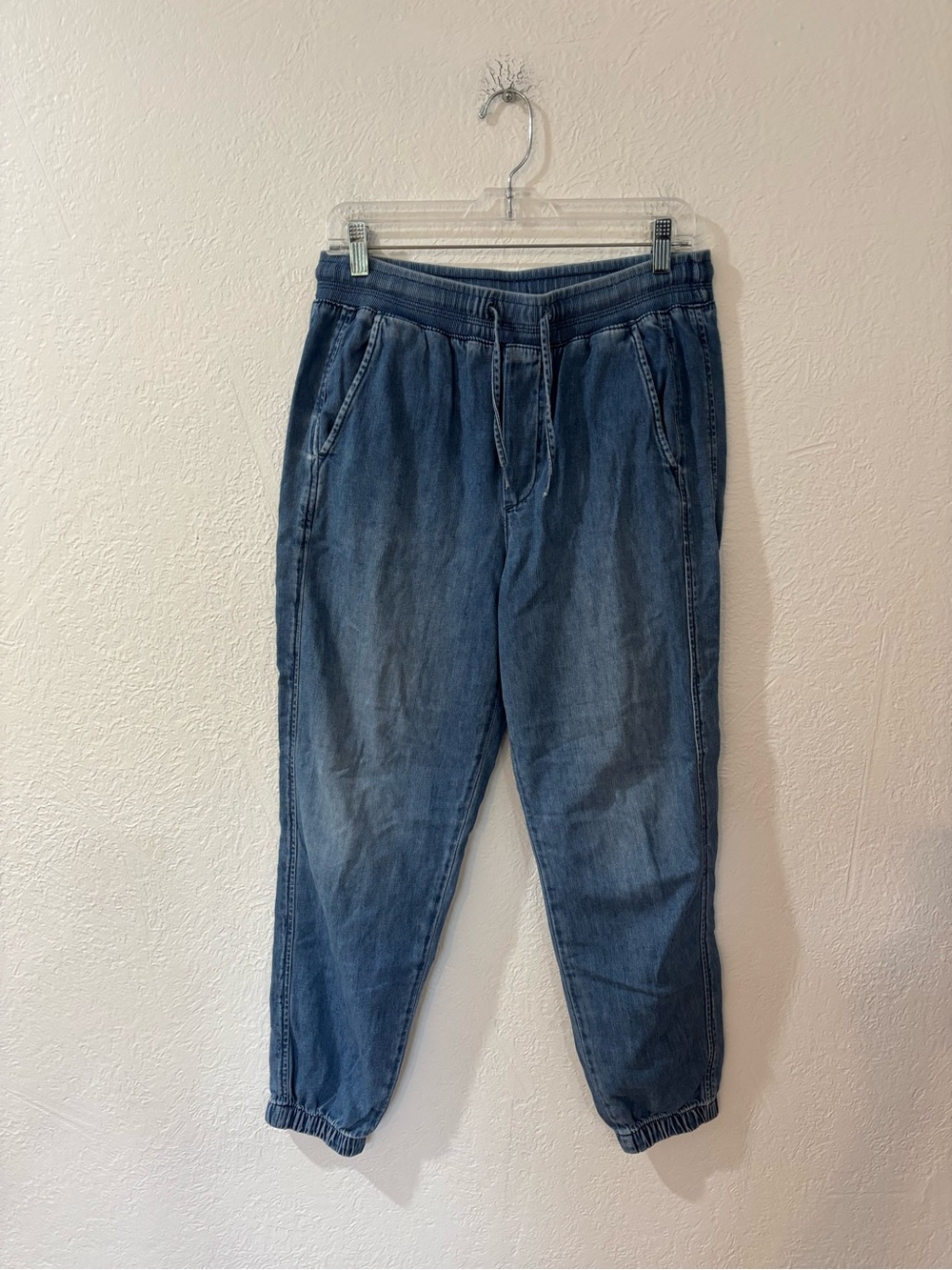 GAP Denim Jogger Style Jeans